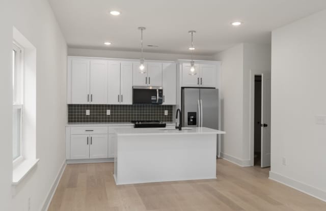 Coming soon, we'd love you to live here. Donelson Nashville Townhome 3 bedrooms 2.5 baths, pets ok, 2 car garage Gallery 4