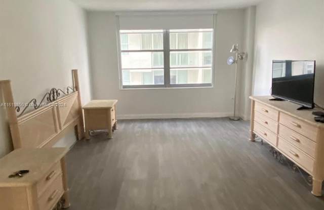 5555 Collins Ave photos photos