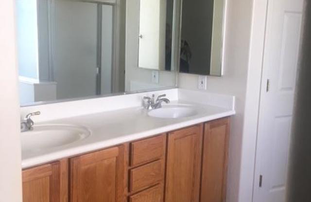 4650 E PEACH TREE Drive Gallery 4