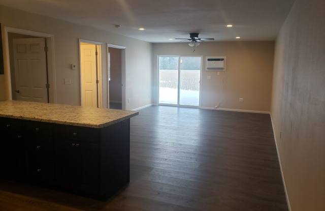 2 Bedroom Duplex - 754 Ver Bunker Avenue, Port Edwards, WI 54469