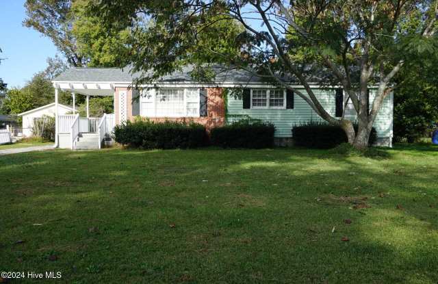 407 Seminole Trail - 407 Seminole Trail, Jacksonville, NC 28540