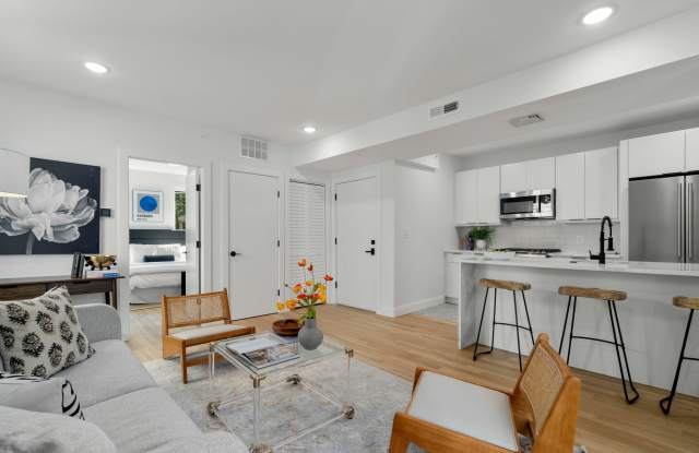 76 Webster Street Gallery 3
