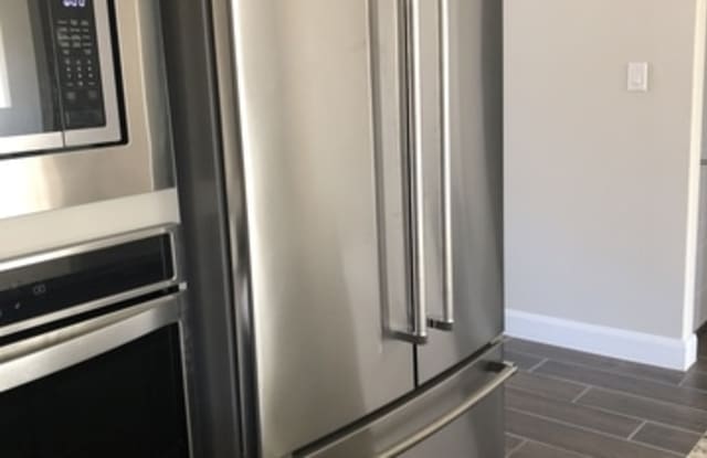 11330 Cottage Grv Gallery 4