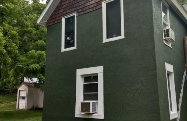 312 1/2 University St - 312 1/2 University St, Elk Mound, WI 54739