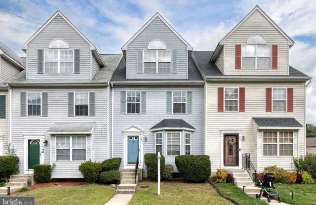 149 LANGDON FARM Circle Gallery 1