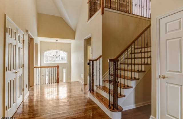 19 BAXTER LN Gallery 2