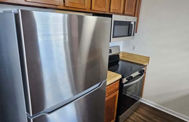 $1195.00 - 2/2 - Jefferson Square - Newly updated FRESH Gallery 4