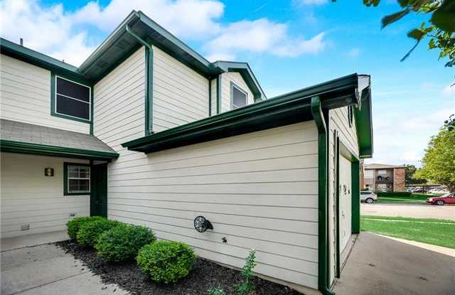 7575 Kings Trail Gallery 2