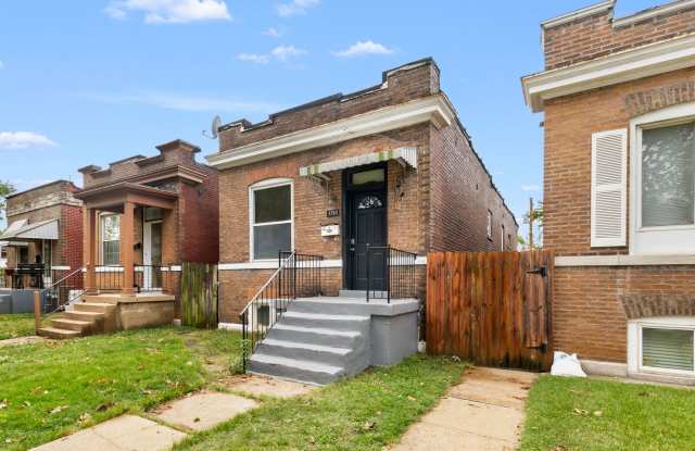 Spacious 3 Bed / 1 Bath – 1,300 Sq Ft – $1,395/mo – 4747 Alabama Gallery 4