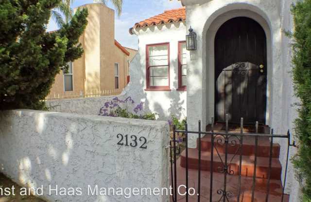 2132 Cedar Ave. Gallery 3