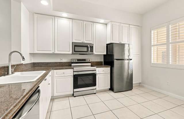 19 HARBOUR ISLE Drive W Gallery 3