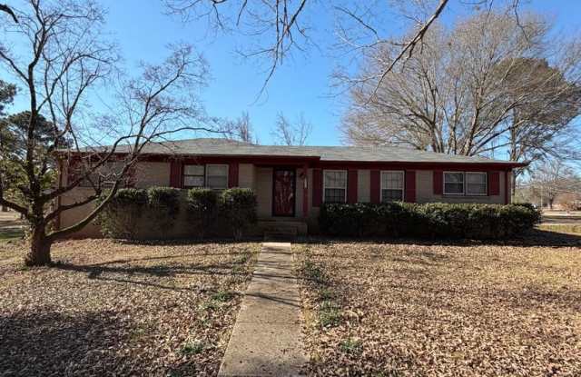 1,640 Sq Ft | 4 Bed | 2 Bath photos photos