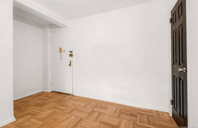 94-30 60th Avenue Gallery 4