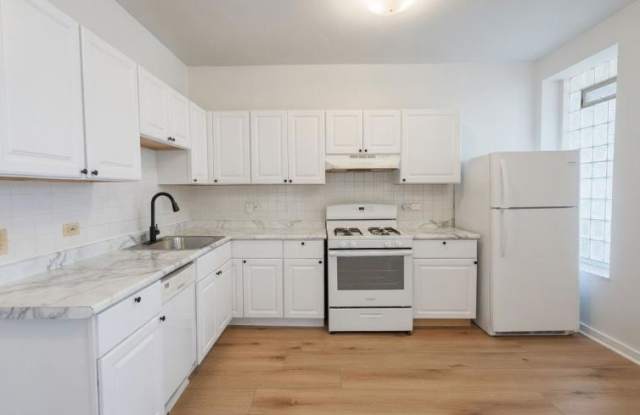 1441 W North Shore Ave., Gallery 1