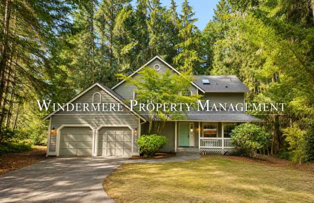 Spacious and Beautiful 4 bedroom in convenient Silverdale location photos photos