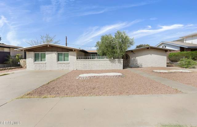 4871 Los Reales Drive photos photos