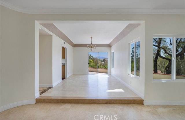 9821 Sunrise Lane Gallery 1