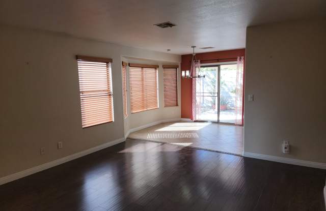 Single Story - 3 Bedroom w/RV Parking in Silverado Ranch Gallery 3