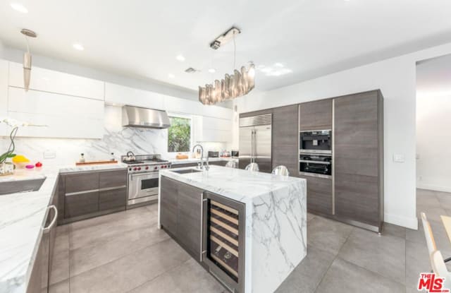 4646 BURNET Avenue - 4646 Burnet Avenue, Los Angeles, CA 91403