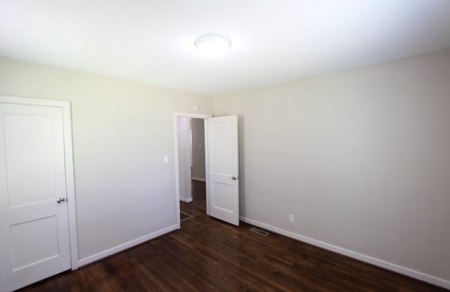 3 BR 1BA - Cute and Classic Charmer!! photos photos