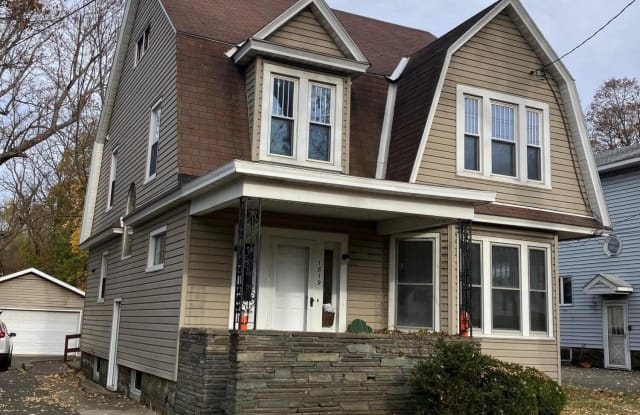 1819 Union Street - 1819 Union Street, Niskayuna, NY 12309