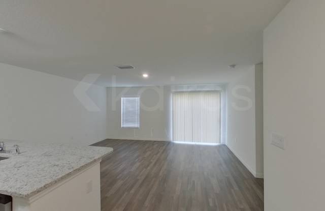 20254 Lorenzo Avenue Gallery 2