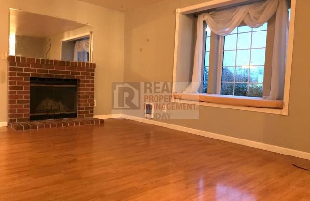 3220 53rd Avenue North East Gallery 2