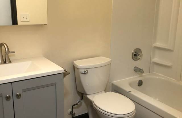 Corner Crest 3201 Gallery 4