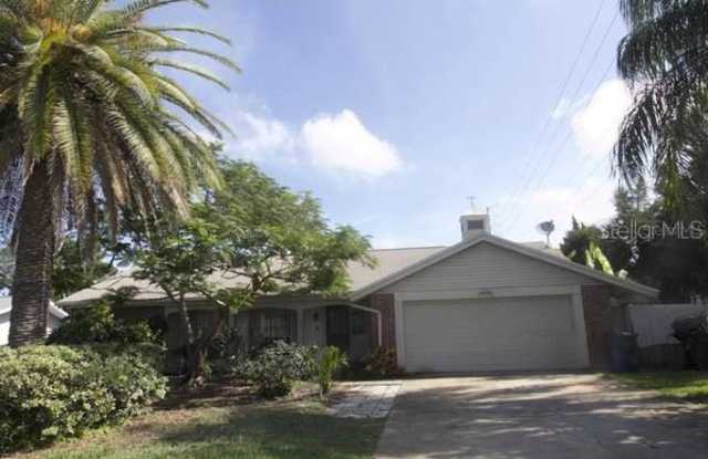 1600 COACHLIGHT WAY - 1600 Coachlight Way, Dunedin, FL 34698