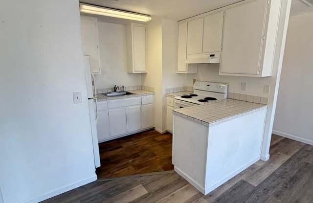 148 Main St Apt D photos photos