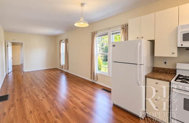 MOVE-IN SPECIAL: 50% OFF FIRST MONTHS RENT!!! Gallery 1