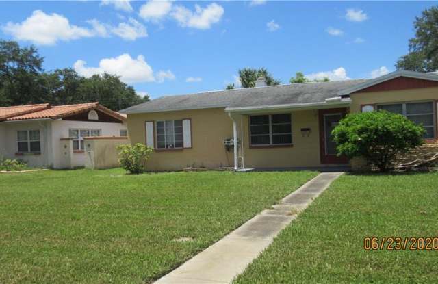763 40TH AVENUE NE - 763 40th Avenue Northeast, St. Petersburg, FL 33703