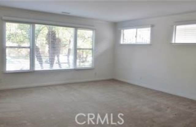 21721 Ocean Avenue Gallery 2