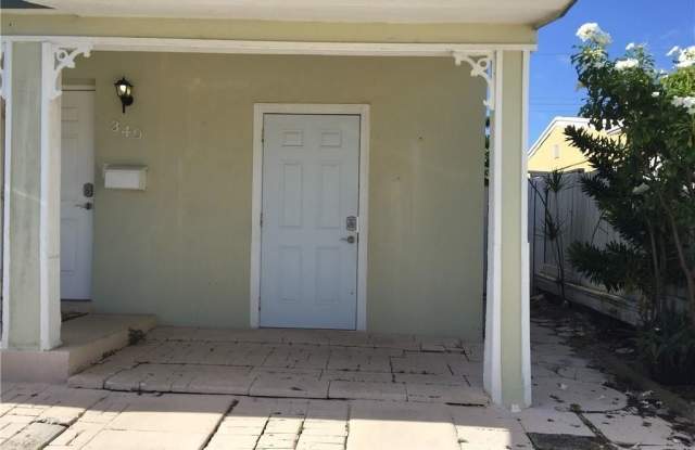 340 NE 56th St - 340 Northeast 56th Street, Oakland Park, FL 33334