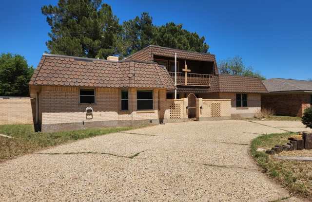 3212 Reo Dr - 3212 Reo Drive, Midland, TX 79705