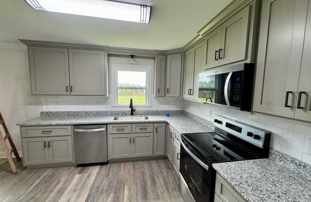 16959 Glaze Road Gallery 3