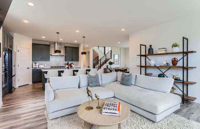 Stylish 4BDR Home with Office in Louisville photos photos