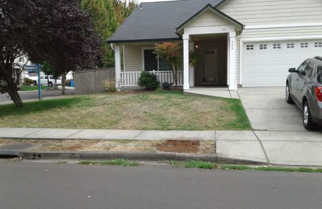909 NW 13th Ave - 909 Northwest 13th Avenue, Battle Ground, WA 98604