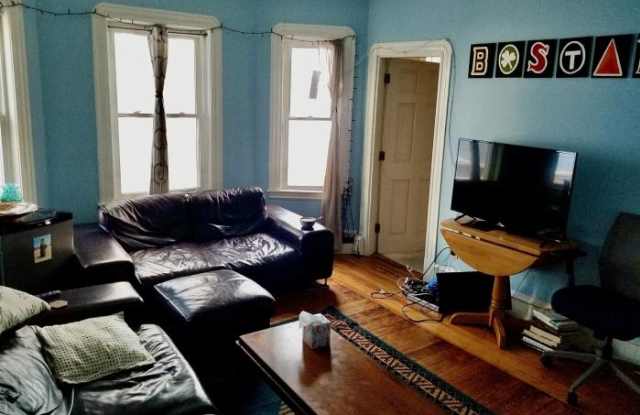 3 Windsor Ave. Gallery 2
