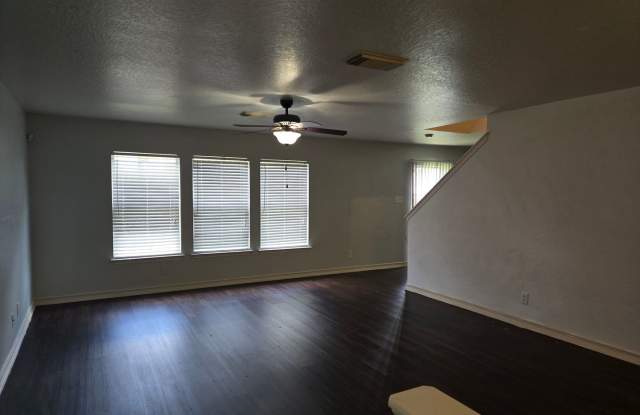 3 Bedroom with Game Room! Gallery 4