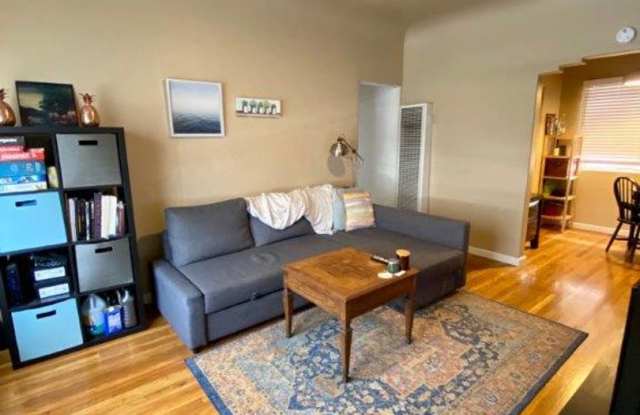Upstairs 1 bedroom 1 bathroom apartment - Available September 5, 2025 photos photos