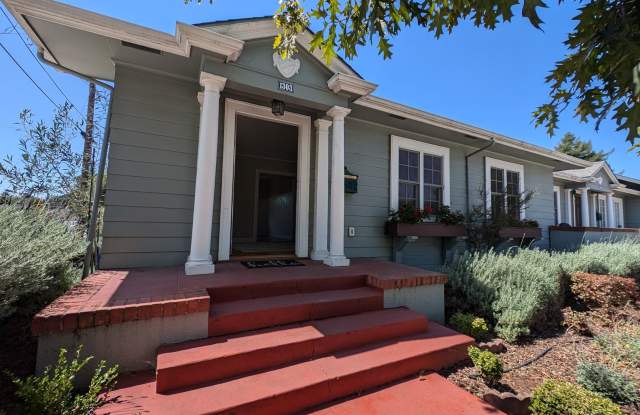 Laurel Street Triplex photos photos
