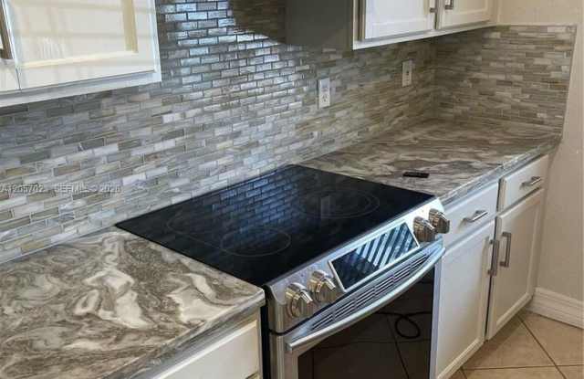 2847 S Evergreen Circle 2847, Boynton Beach, FL 33426 - 8657 Gallery 3