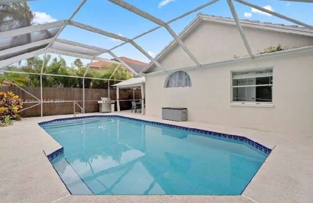 2002 Lake Breeze Ct photos photos