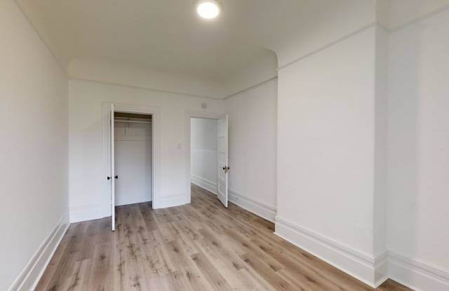 1234 Grove Gallery 3