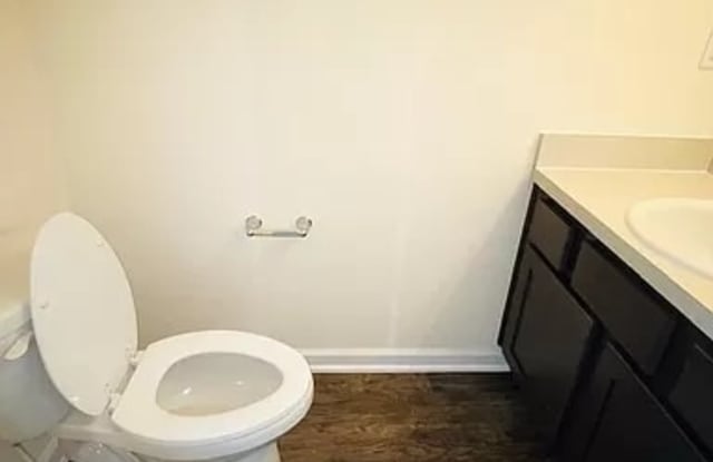 8013 Echo Springs Rd, Jacksonville, FL 32256 - 8013 Echo Springs Road, Jacksonville, FL 32256