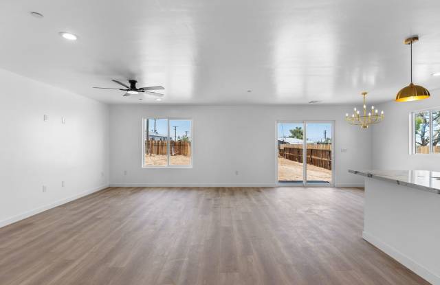 Brand new & energy efficient - 3 bed, 2 bath home! Gallery 4