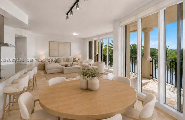 13627 Deering Bay Dr Gallery 3