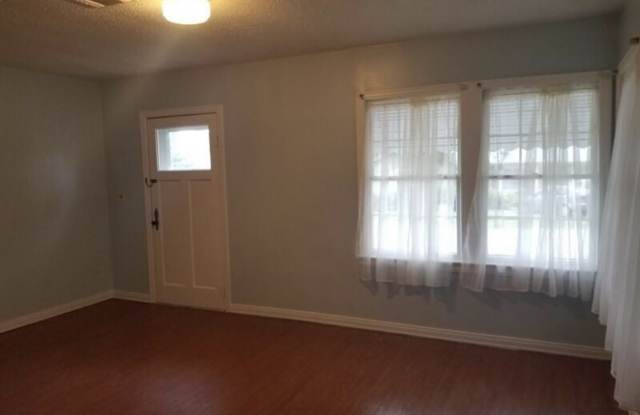 1107 Reynolds ST - E photos photos