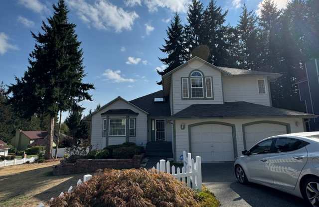 HEART OF SILVERDALE - 4BED 3 BATH HOME - 979 Northwest Calypso Circle, Silverdale, WA 98383
